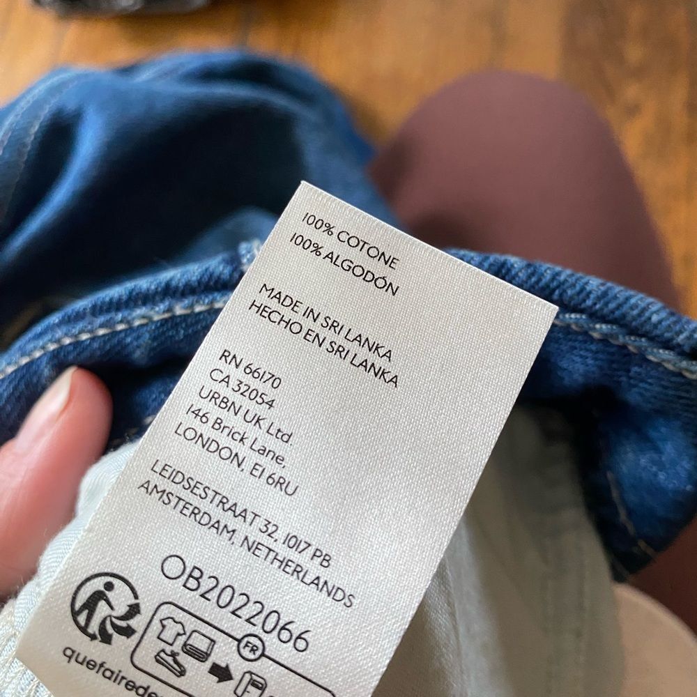 Anthropologie Pilcro Curve High-Rise Tapered Barrel Jeans size 26 - Picture 8 of 14